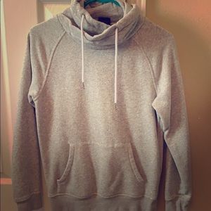 Men’s H&M sweatshirt